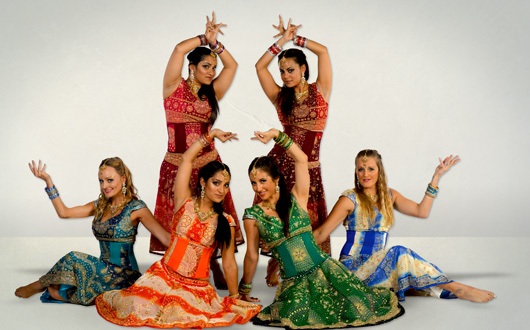 Bollywood Dancers thumbnail